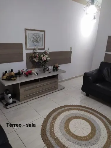 Sobrado 3 andares à venda no Ipanema Ville, em Sorocaba-SP.