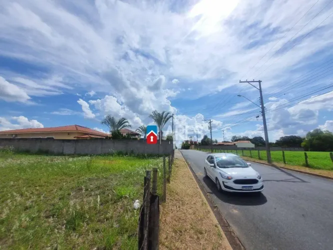 Terreno à venda, 1100 m² por R$ 370.000,00 - Centro - Santa Rita do Passa Quatro/SP