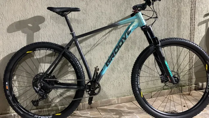 Bicicleta aro 29 Groove 12v deore tam 20,5