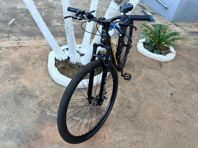 Bicicleta gtsm1 aro 29