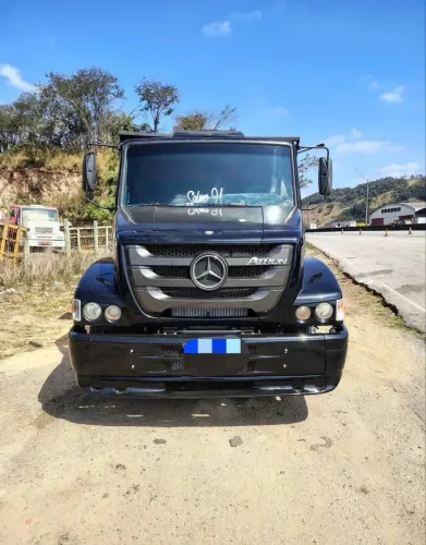 Mercedes Benz Atron 2324 2012 Caçamba