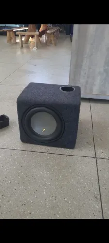 Vendo caixa com grave zetta 800 rms