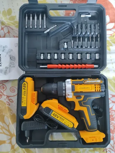 Parafusadeira íon bivolt com maleta é acessórios