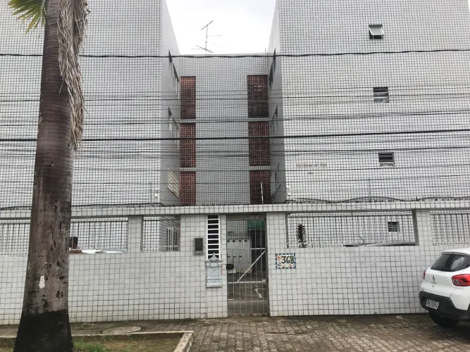 Vendo apartamento prédio caixão 180 mil