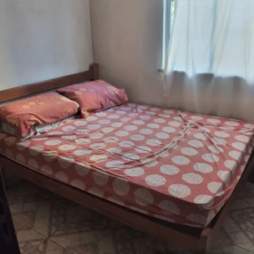 Cama de madeira
