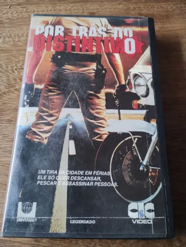 Filme em VHS Suspense - Por Trás do Distintivo