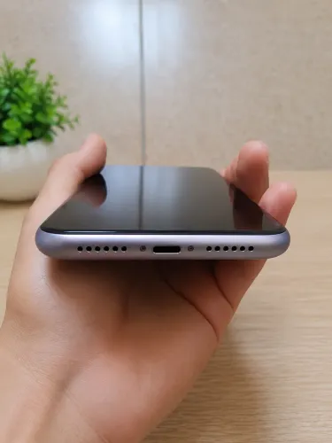 iPhone 11 128GB Roxo ?