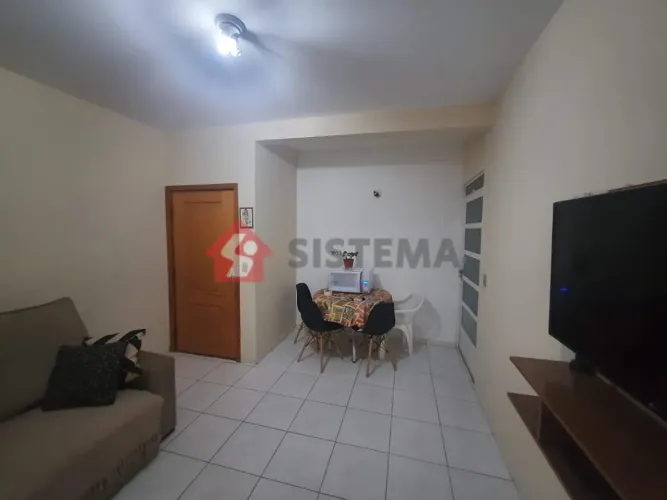 Apartamento no bairro Jardim Icaray em Presidente Prudente