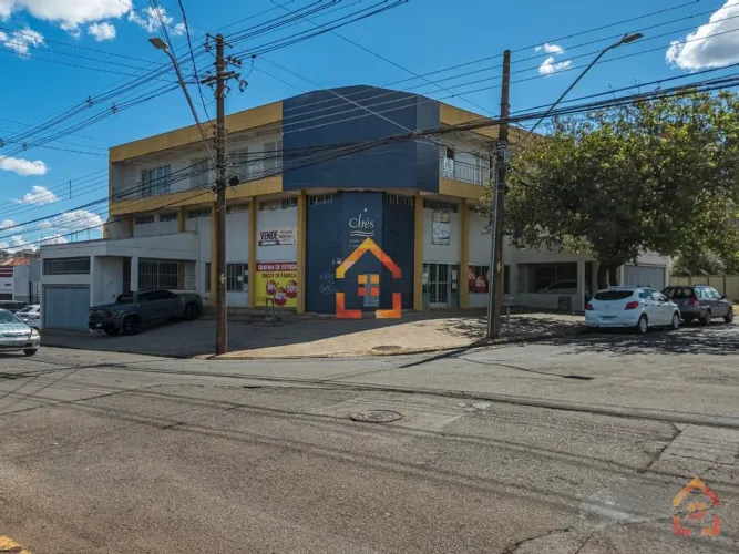Loja para locação no centro, 370m² + mezanino de 150m², por R$ 12.500,00 - Londrina - Pr