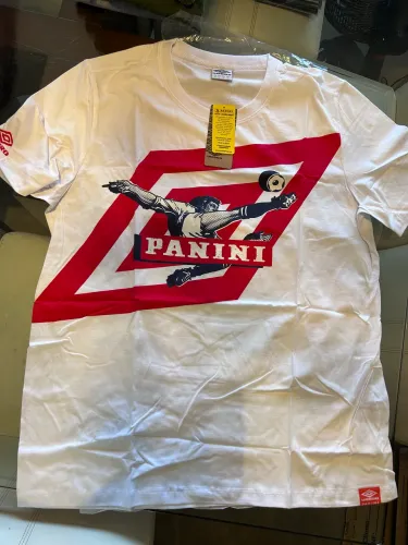 Camiseta Umbro Panini Collab
