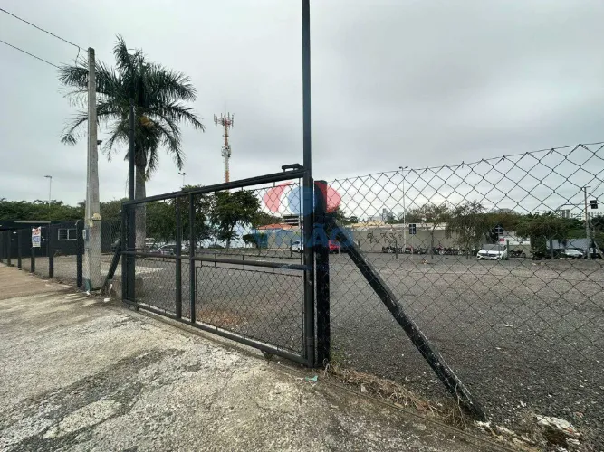 TERRENO ESTRATÉGICO DE 600 M² EM LOCALIZAÇÃO PRIVILEGIADA!