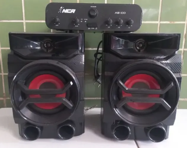 Amplificador e Caixa de Som
