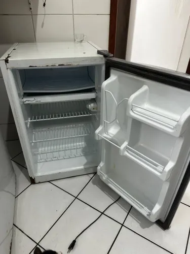 Vendo frigobar 