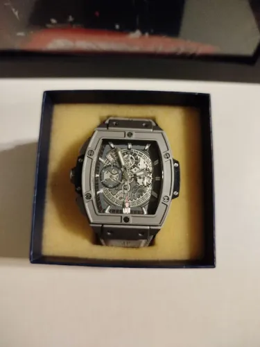 Relógio hublot cinza
