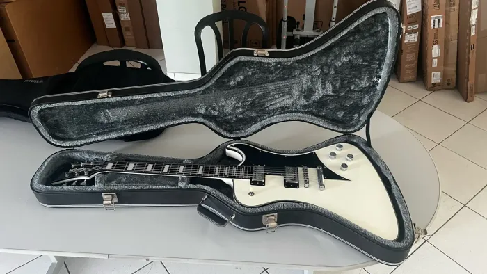 Guitarra Hagstrom Fantomen emg hetset