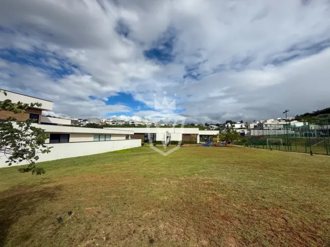 Terreno 100% plano à venda, 402m², Condomínio Brisas do Lago - Jundiaí/SP