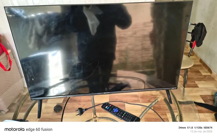 TV SEMP ROKU TV 32 POLEGADAS SMARTV FUNCIONANDO PERFEITAMENTE