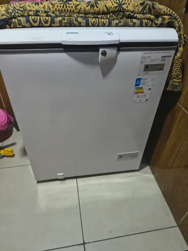 Vende se freezer 1 tampa novo