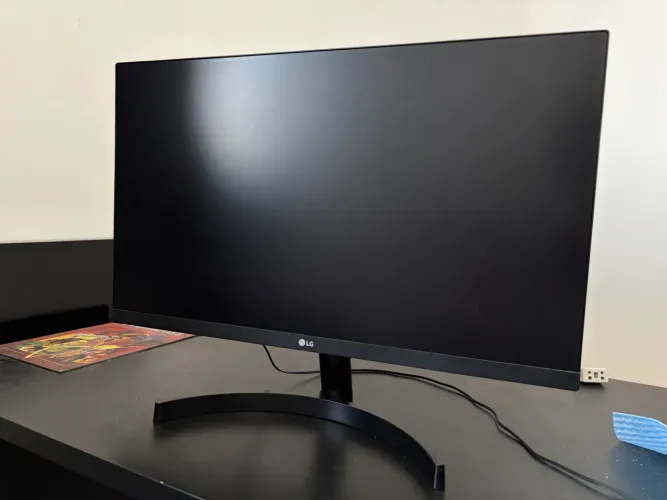 Monitor LG 24ML600 novíssimo