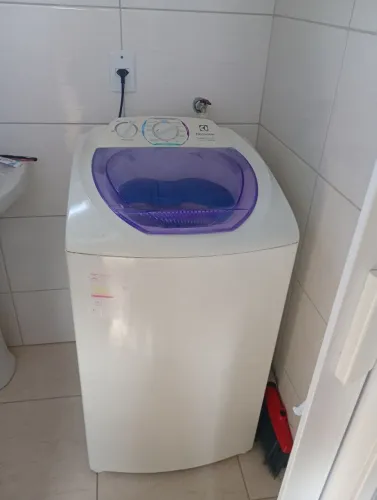 Máquina de lavar 8kg. Retirar na costeira