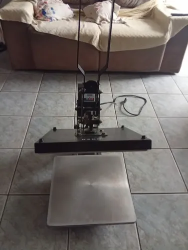 Máquina de estampa