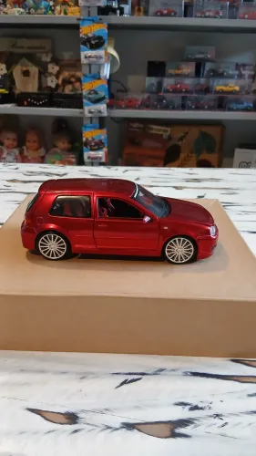 Volkswagen Golf R32