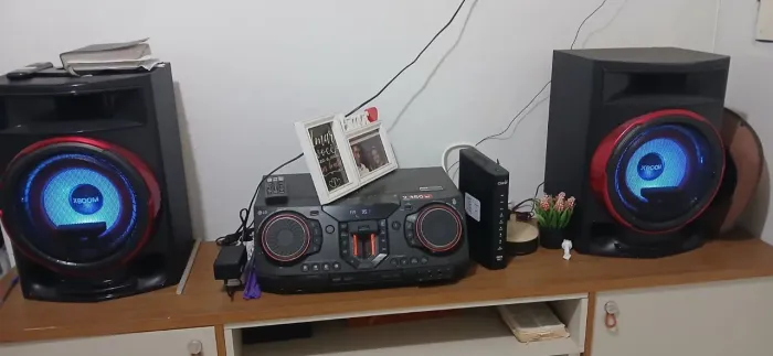 Mini System LG XBOOM CL87 - 2350W RMS (Super Potente / Estado de Novo)