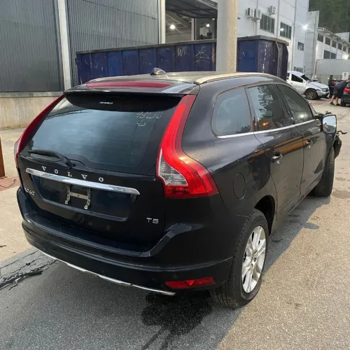 Peças Volvo XC60 Dynamic 2.0 T5 Turbo Drive-E 2015