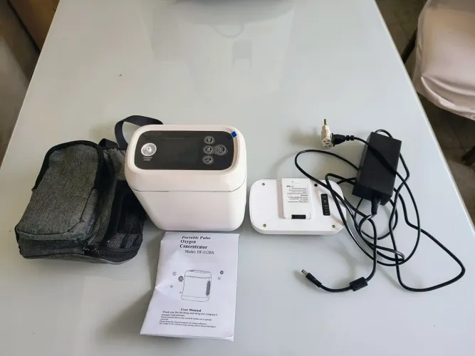 Concentrador de Oxigênio Portátil Semi Novo + 2 Baterias