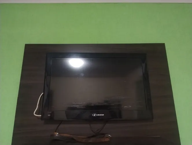Tv pra retirar peças