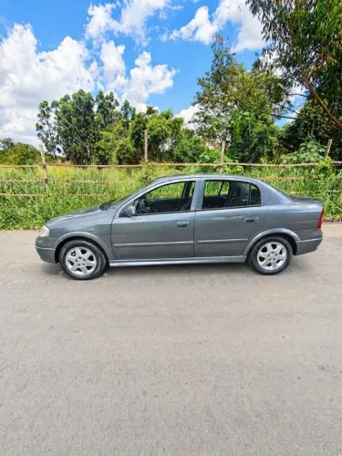 Chevrolet Astra Sedan 2.0/cd/ GLS/ Adv. 2.0 16V 4P 2001