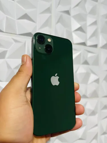 iPhone 13 verde