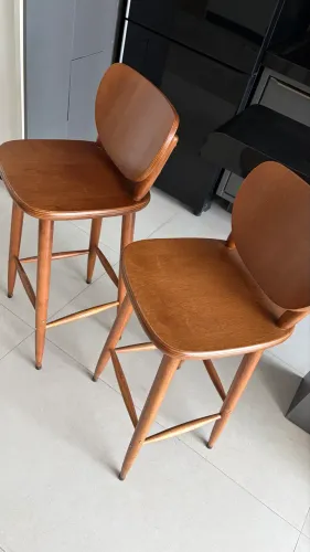 Banqueta altas madeira