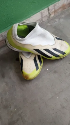Chuteira society Adidas 38