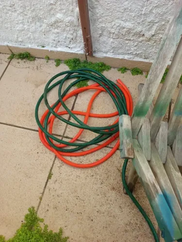 mangueira de jardim 13 m + cadeira + prateleira + bomba pneu bike