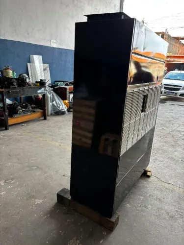 Chiller 22.000 KCAL (7,5TR) Seminovo revisado / reservatório em inox