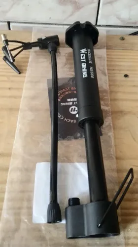Bomba de Ar manual de Encher Pneu de Bicicleta - Produto novo