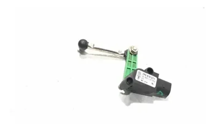 Sensor Nível Suspensão Tras Direita Vw Touareg V8 2012