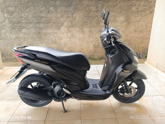 Vendo Yamaha fluo 