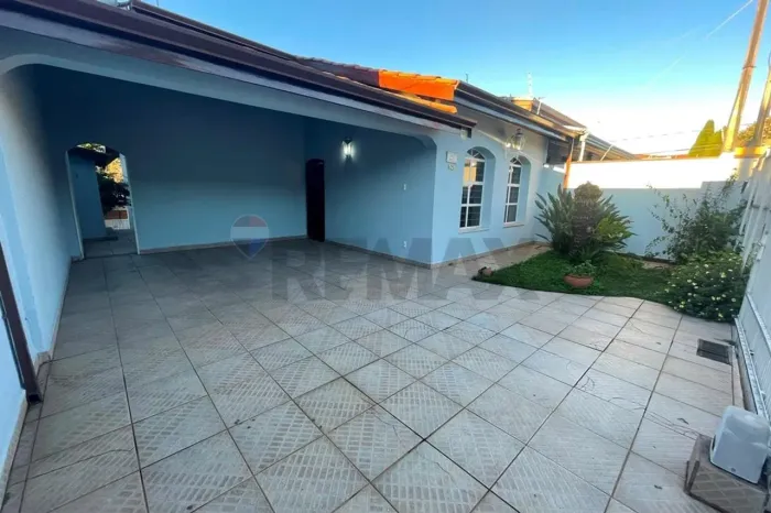 Casa Espaçosa com Piscina em Sorocaba - Aluguel