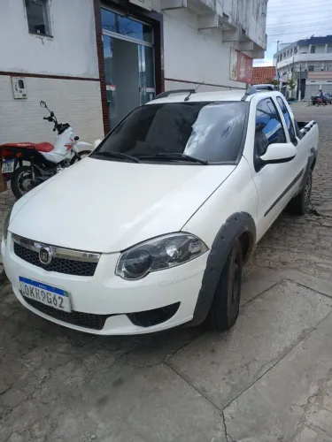Fiat Strada Trekking 1.6 16V Flex CE 2013