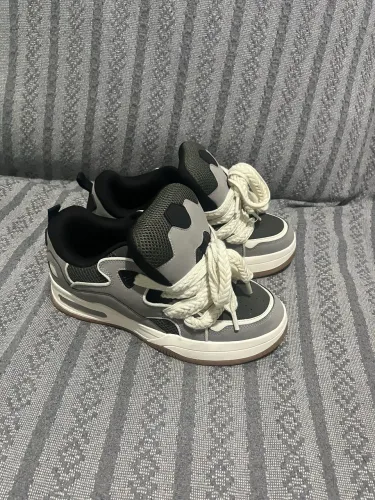 Lv Skate Zara novo