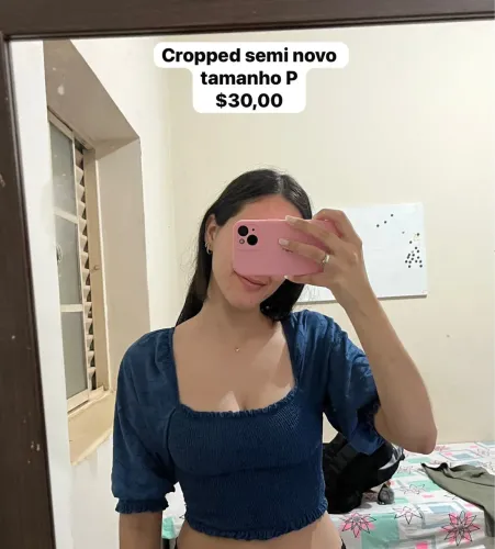 Vende- se roupas femininas semi novas