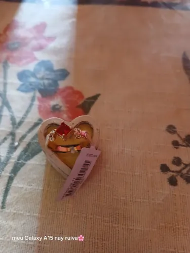 Anel feminino Rommanel cm pedra vermelha 