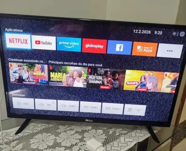 Tv LCD smart 32p conservada