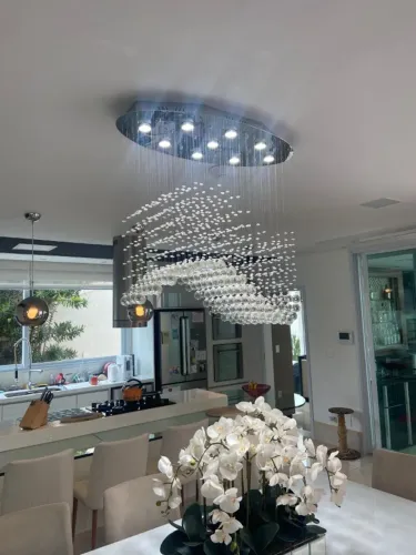 Lustre Pendente Cristais Formato Onda com LED