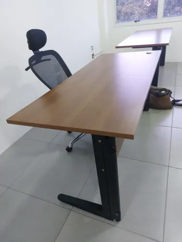MESAS ESCRITORIO 4 UNIDADES ARQUIVO E ARMÁRIO