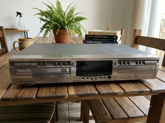 Gravador e leitor duplo Philips CDR 765 VINTAGE