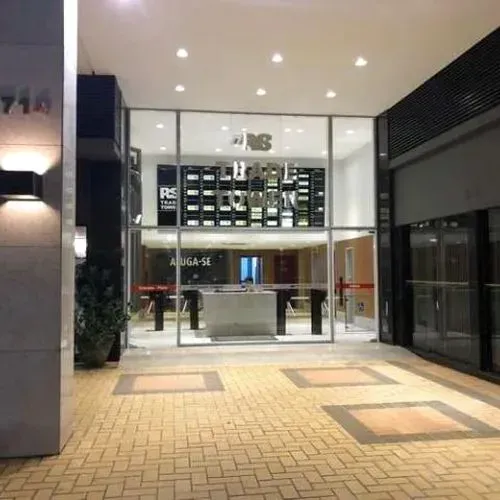 Alugo sala no RS trade tower