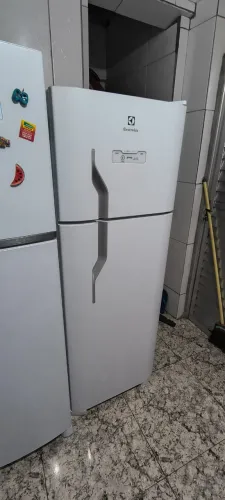 Geladeira Eletrolux dfn39 